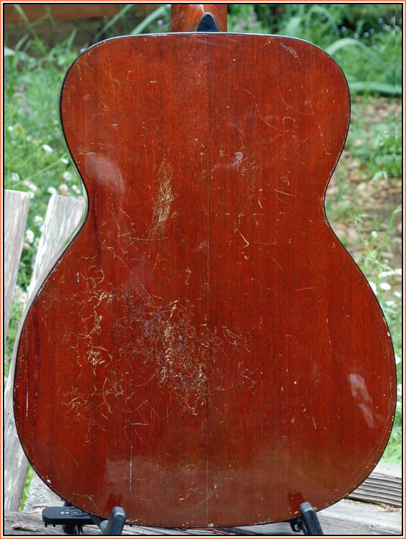 1933 Martin OM 18 Guitar VG+   some overspray  