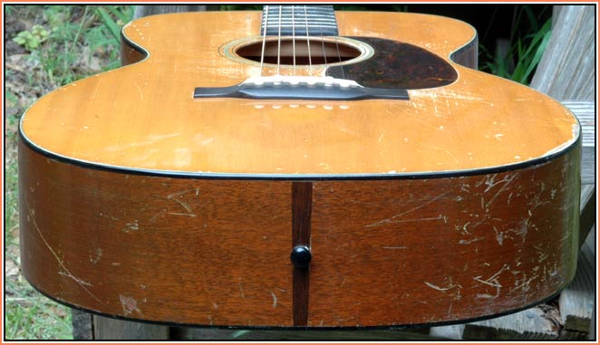 1933 Martin OM 18 Guitar VG+   some overspray  